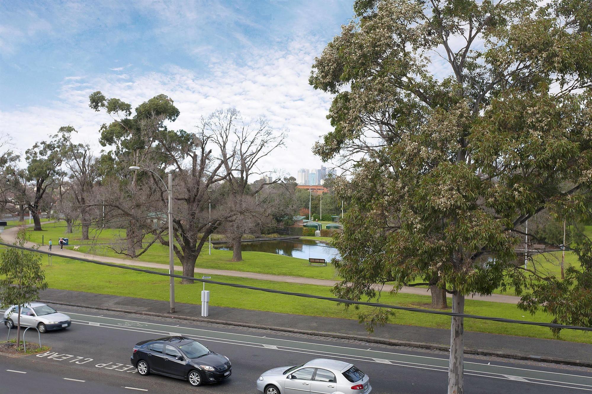 Melbourne'S Princes Park Hotel מראה חיצוני תמונה